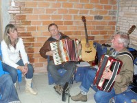 Amigos da “Gaita e do Violão” fazem noite cultural às quintas-feiras em Mafra