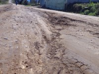 Moradores da Vila Ivete continuam com problemas nas ruas